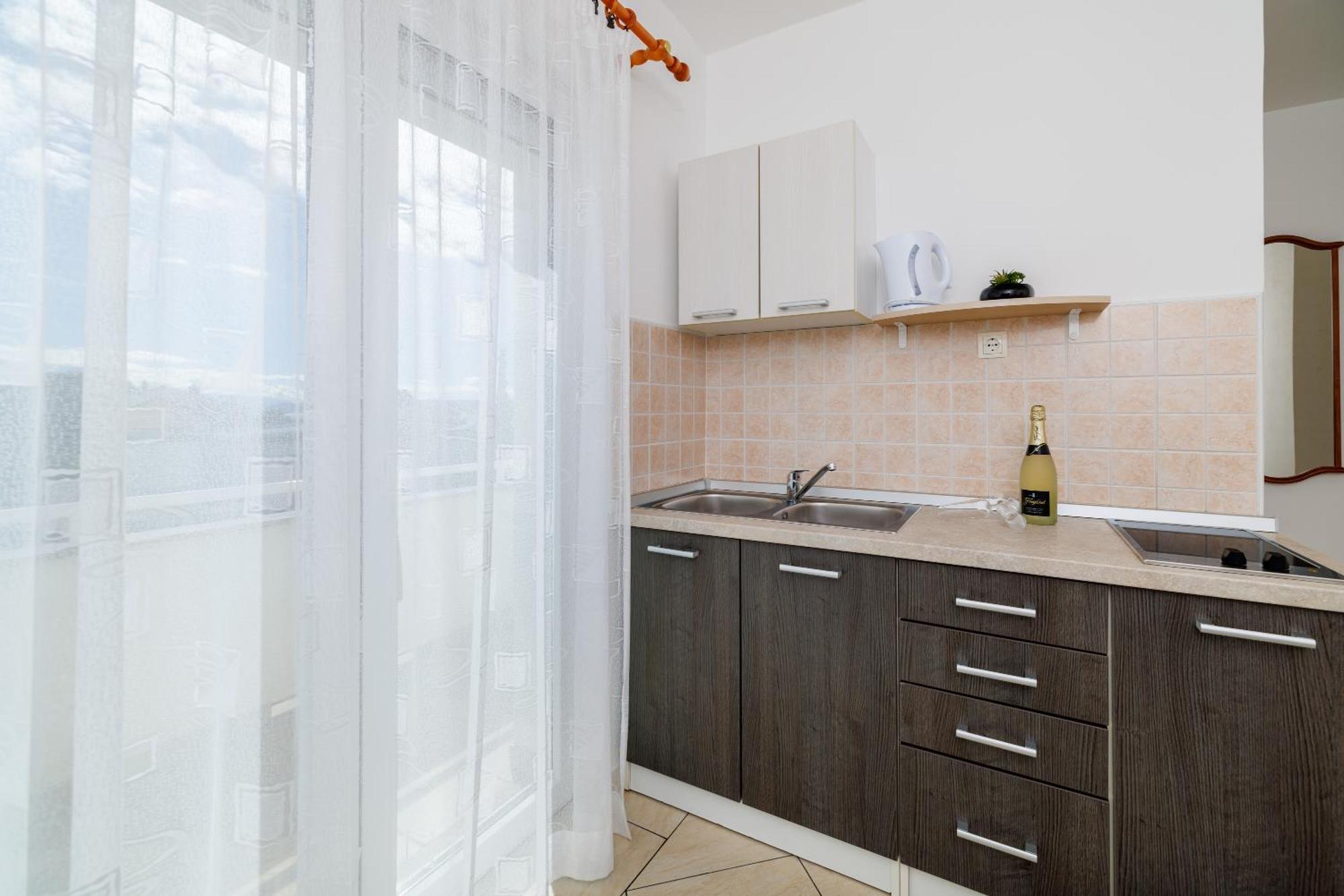 Appartement MAJA 3+1 pax à Dramalj Extérieur photo
